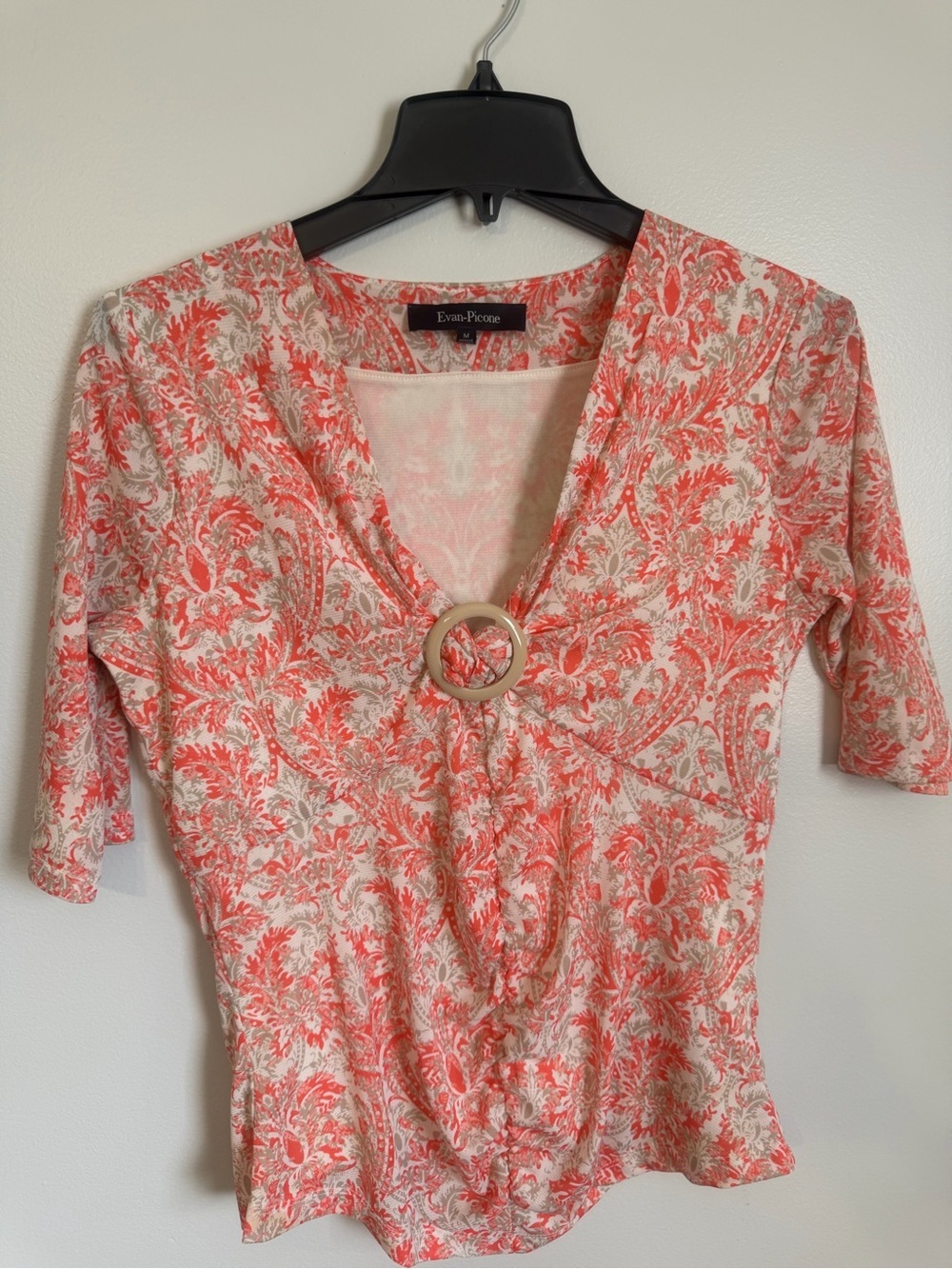 Evan Picone Coral Paisley V-Neck Top with Ring Detail Ruched size medium